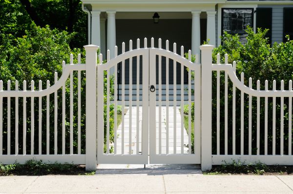 Cost of Gate Hinge Replacement in Denver
