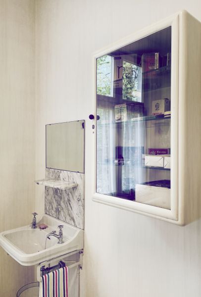 Cost of Medicine Cabinet Installation in Denver